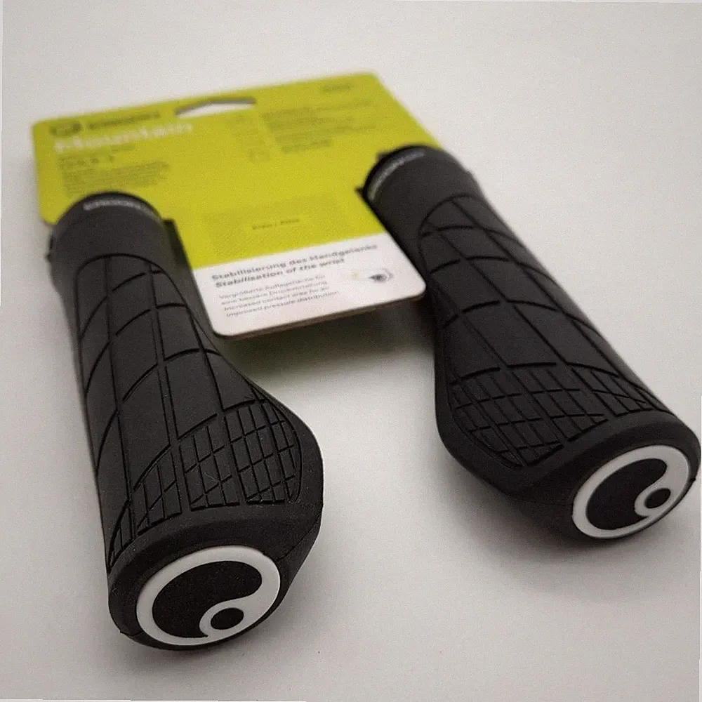 Ergon GA3-L Ergonomic Lock-on Black Bicycle Grips Open Package