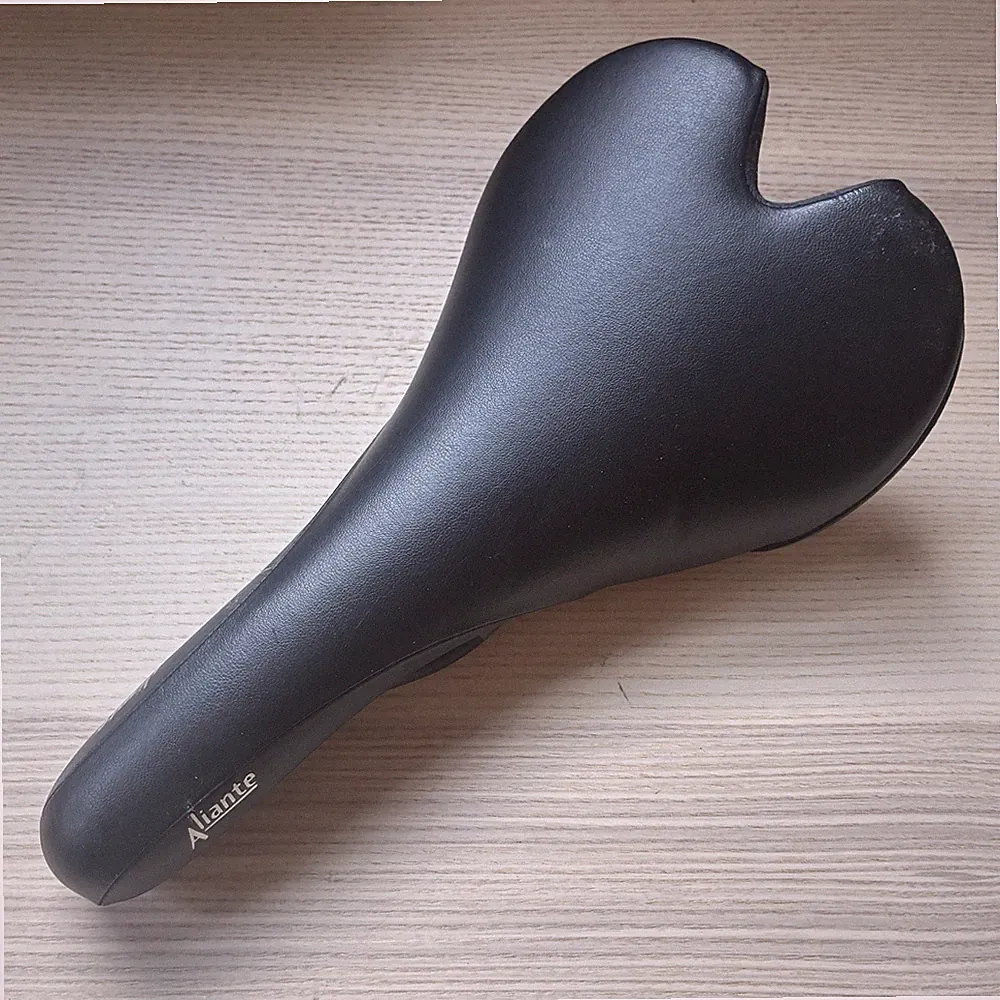 Fizik Aliante Carbon Bike Saddle Black Road Bicycle Seat Italy