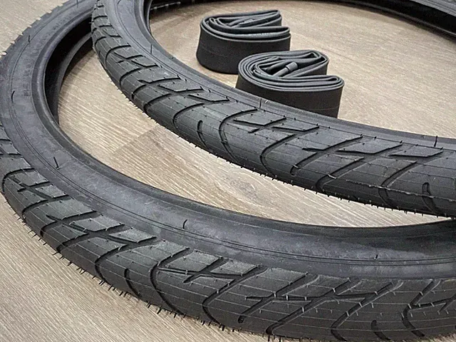 *Two Beach Cruiser Black Bicycle Tires 26x2.125 & 2 Inner tubes Road Chopper 26"